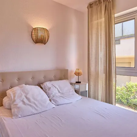 Apartment Lumineux T1 Bis, 2 Pers, Parking, - Fr-1-841-30 *